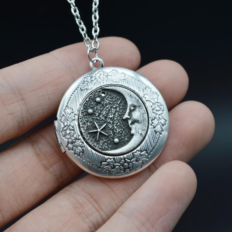Celestial Moon Memory Locket Necklace - Floral Fawna