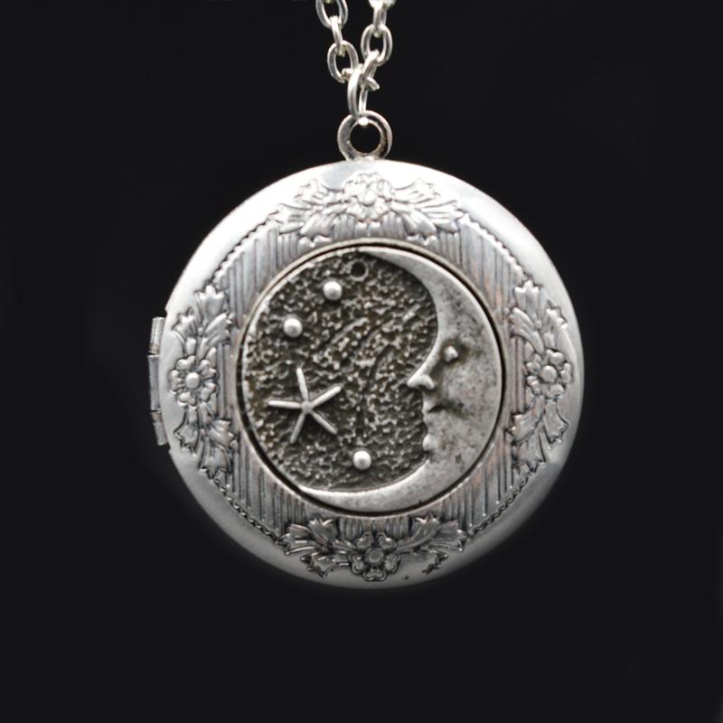 Celestial Moon Memory Locket Necklace - Floral Fawna
