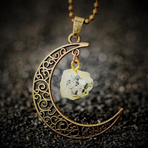 Crescent Moon &amp; Natural Stone Crystal Necklace - Floral Fawna