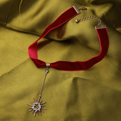 Crystal Star Velvet Choker Necklace - Floral Fawna
