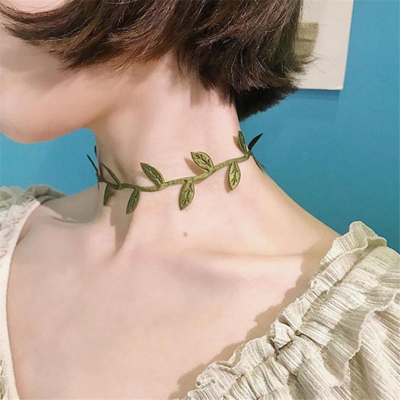 Green Leaves Choker Necklace - Floral Fawna