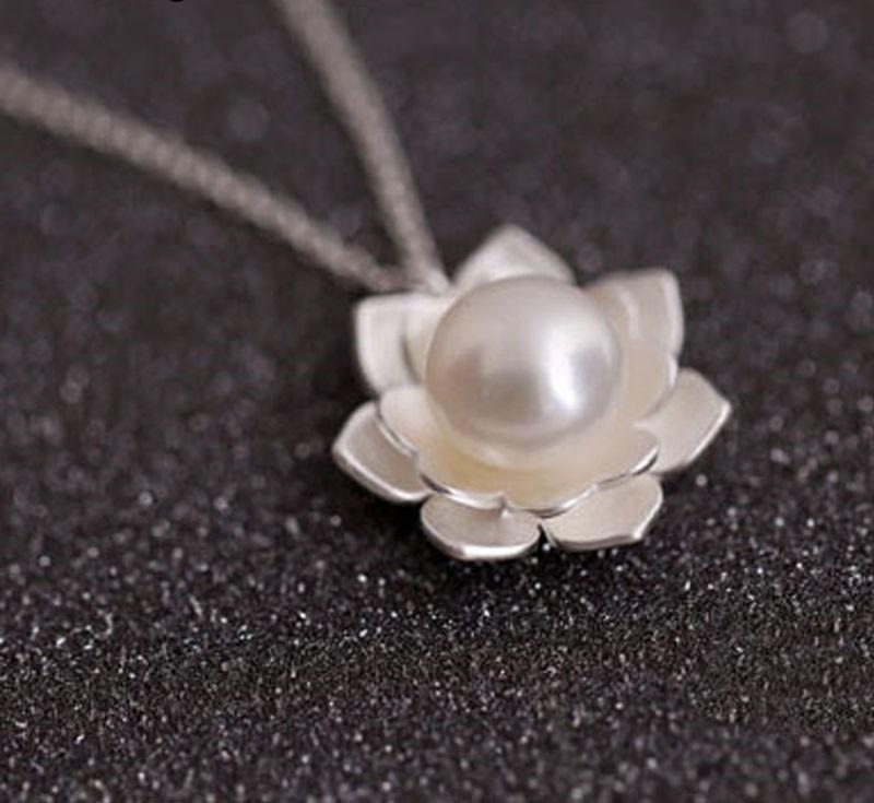 Lotus Pearl Sterling Silver Necklace - Floral Fawna