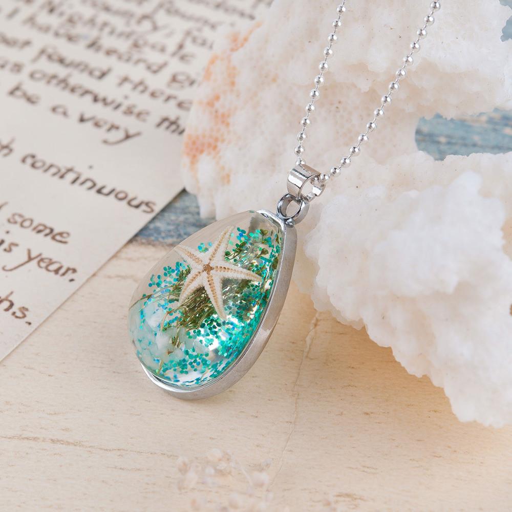 Resin Dried Flowers &amp; Starfish Necklace - Floral Fawna