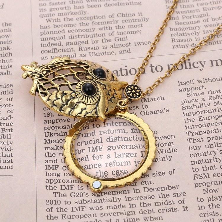 Vintage magnifying glass necklace deals