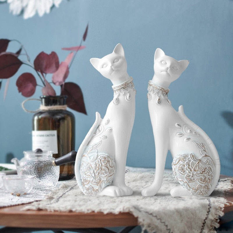 2 Pcs Sleek Cats Figurines - Floral Fawna