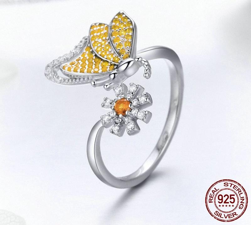 Butterfly &amp; Daisy Sterling Silver Ring - Floral Fawna