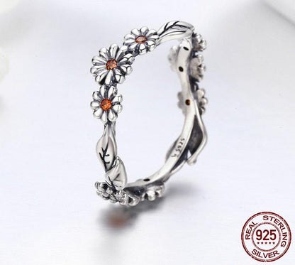Crystal Daisies Sterling Silver Ring - Floral Fawna
