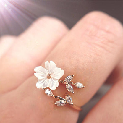 Dainty Flower Rose Gold Ring - Floral Fawna