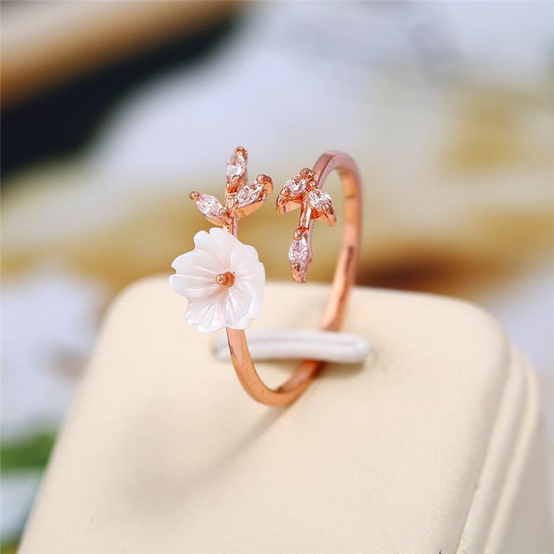 Dainty Flower Rose Gold Ring - Floral Fawna