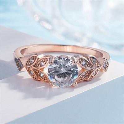 Elegant Crystal Flower Ring - Floral Fawna
