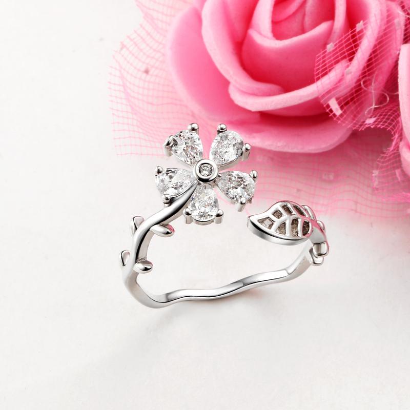 Exquisite Spring Flower Ring - Floral Fawna