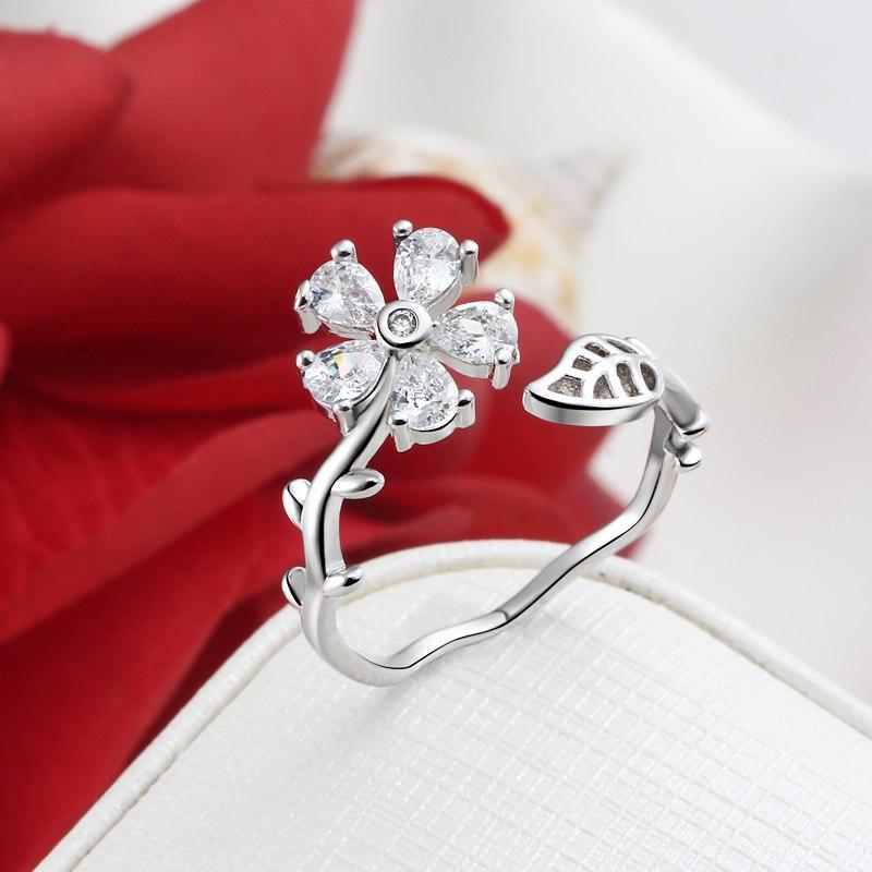 Exquisite Spring Flower Ring - Floral Fawna