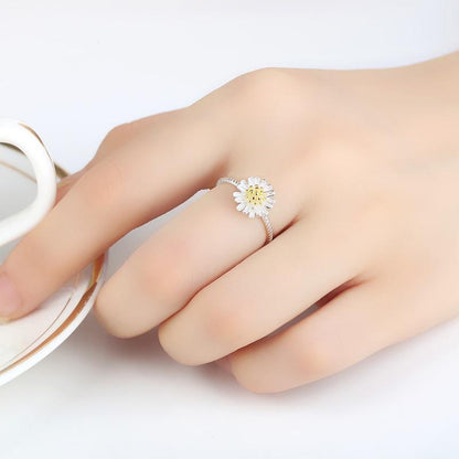Lovely Daisy Flower Ring - Floral Fawna