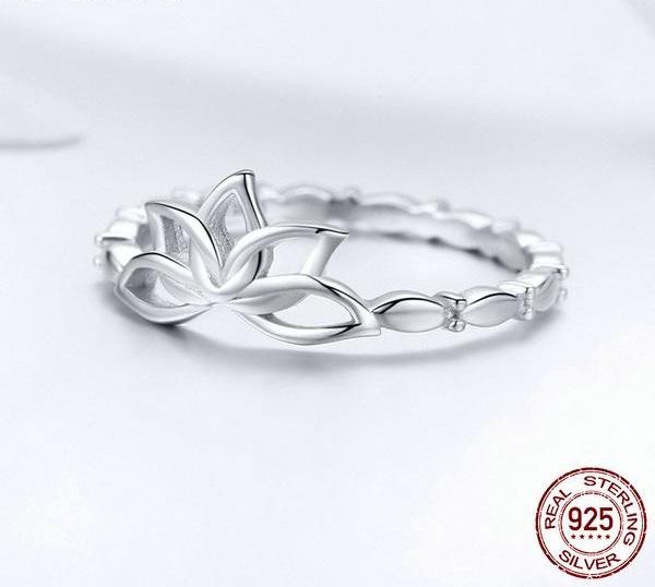 Lucky Lotus Sterling Silver Ring - Floral Fawna