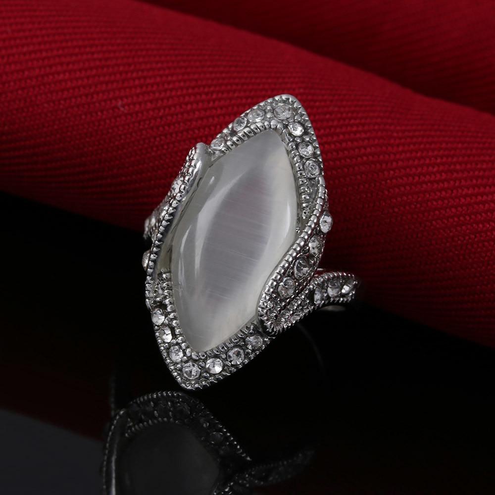Retro Style White Moonstone Ring - Floral Fawna