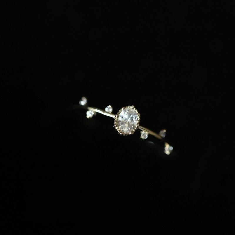 The Little Crystal Twig Ring - Floral Fawna