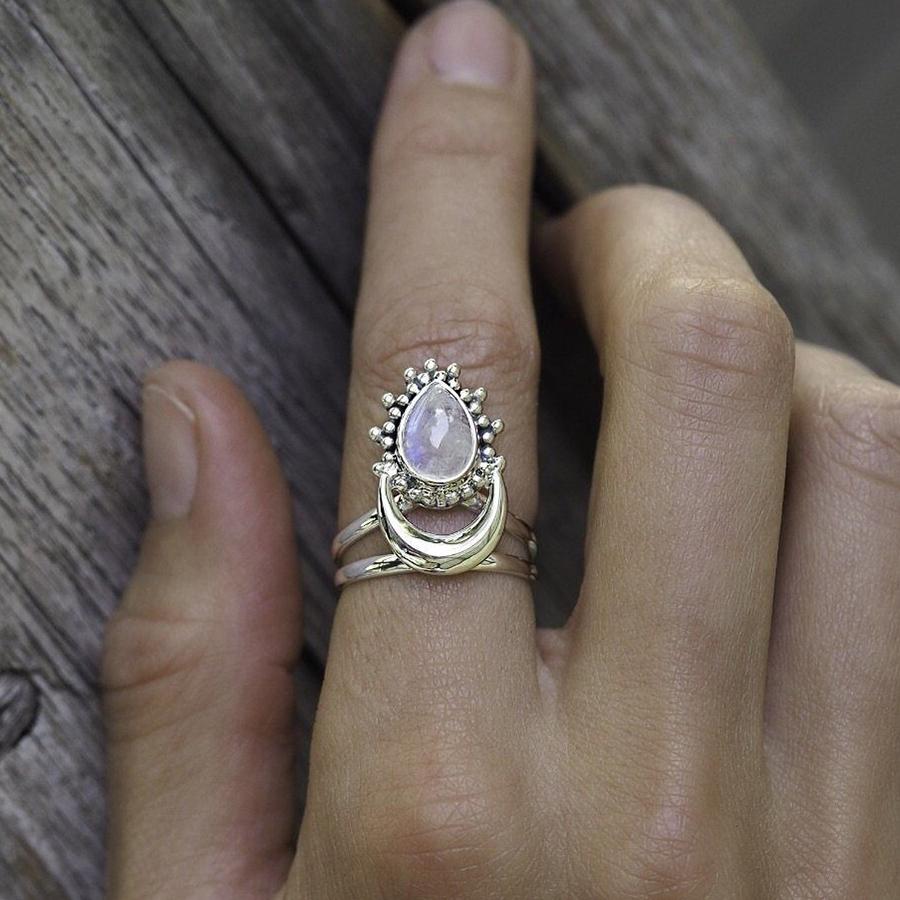 The Moon Goddess Ring - Floral Fawna