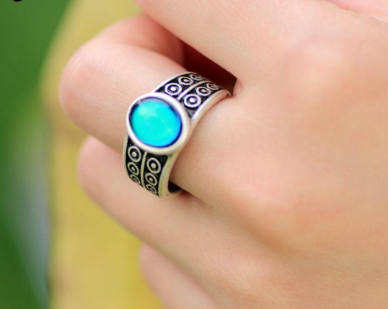 Vintage Style Magical Mood Ring - Floral Fawna