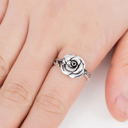 Vintage Style Rose Ring - Floral Fawna